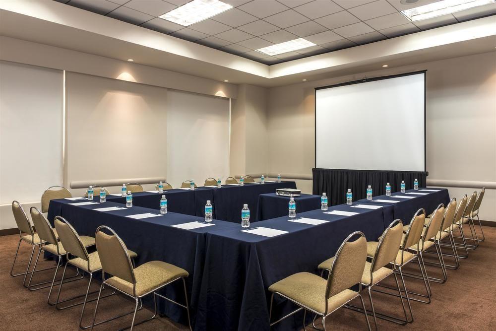 Four Points By Sheraton Galerias Monterrey Exterior photo Meeting room at the Hilton San Diego Bayfront
