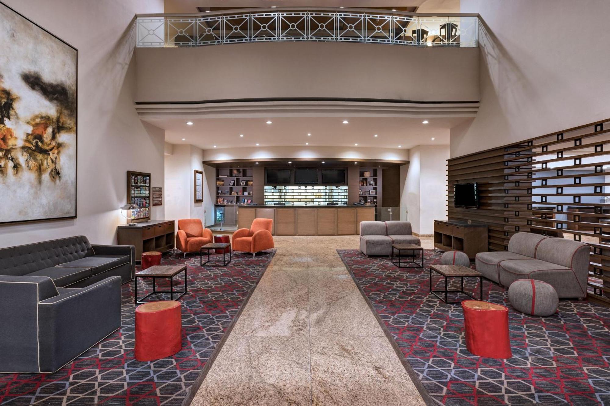 Four Points By Sheraton Galerias Monterrey Exterior photo The lobby of the hotel